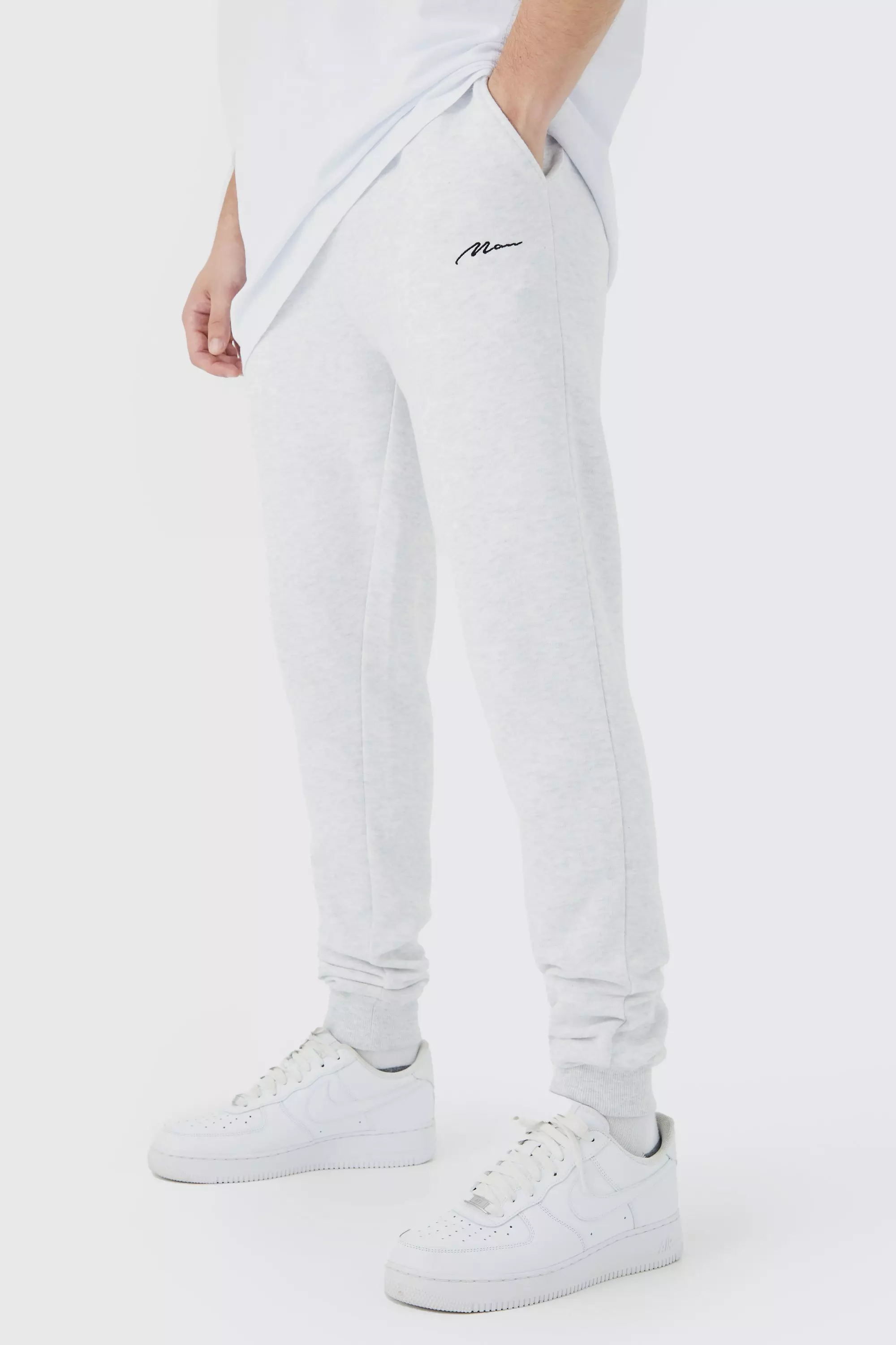 Tight fit tracksuit online bottoms